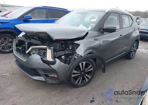 2019 Nissan Kicks Sr z USA, uszkodzony, nr VIN 3N1CP5CU5KL499844